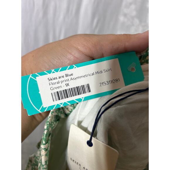 Skies are Blue Curvy Skirt 1X NEW Stitch Fix Midi Green White Floral Cottage - Picture 7 of 9